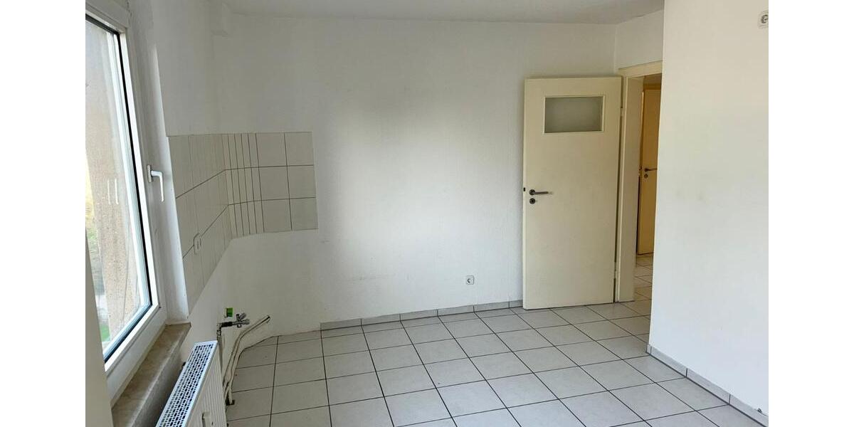 Dachgeschoßwohnung Duisburg Duisburg-Mitte - 4 Zimmer, 86 m&sup2;, 645&euro; | Angebot:25972396