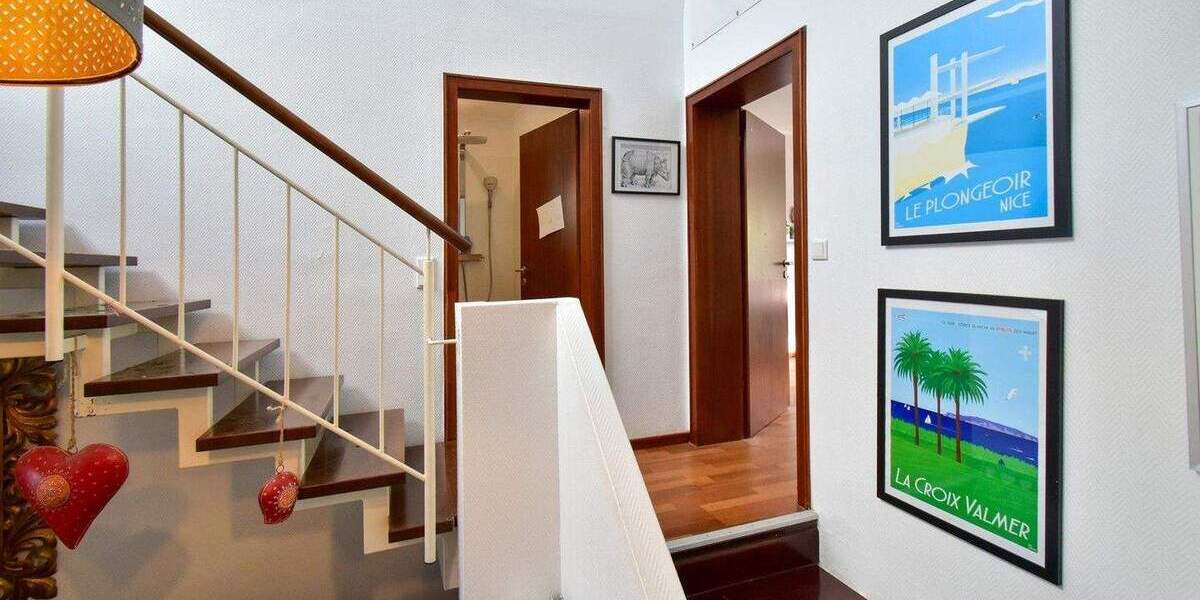 Einfamilienhaus Duisburg / Huckingen Huckingen - 7 Zimmer, 243 m&sup2;, 999.000&euro; | Angebot:25741652