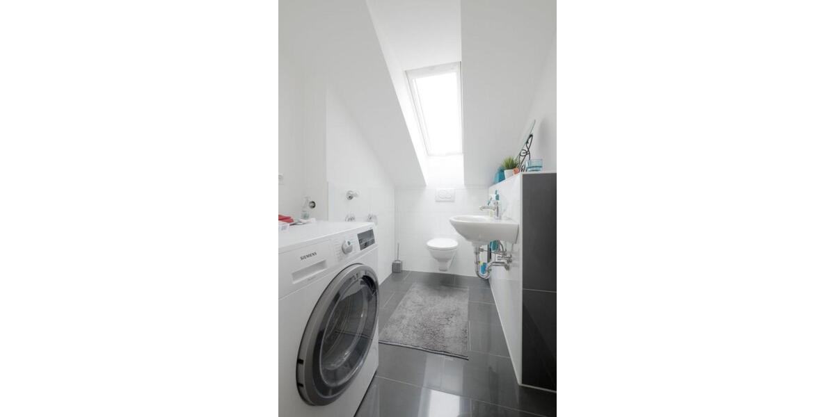 Dachgeschoßwohnung Düsseldorf Stadtbezirk 8 - 3 Zimmer, 113 m&sup2;, 475.000&euro; | Angebot:25804678