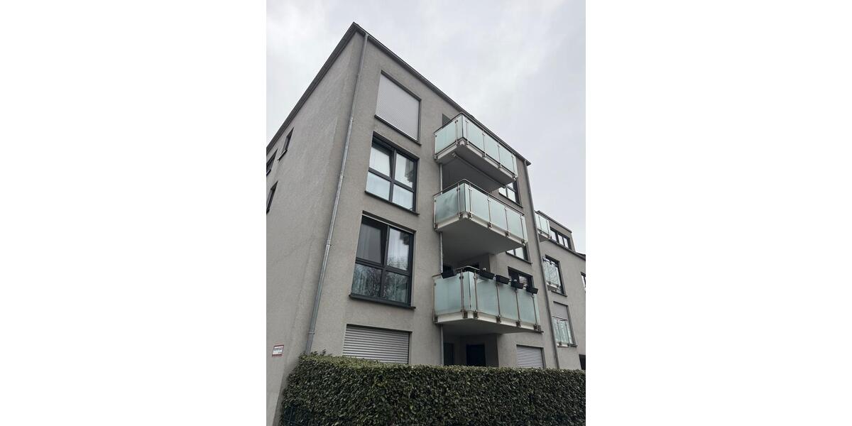 Etagenwohnung Duisburg Rheinhausen - 3 Zimmer, 94 m&sup2;, 1.100&euro; | Angebot:26014773