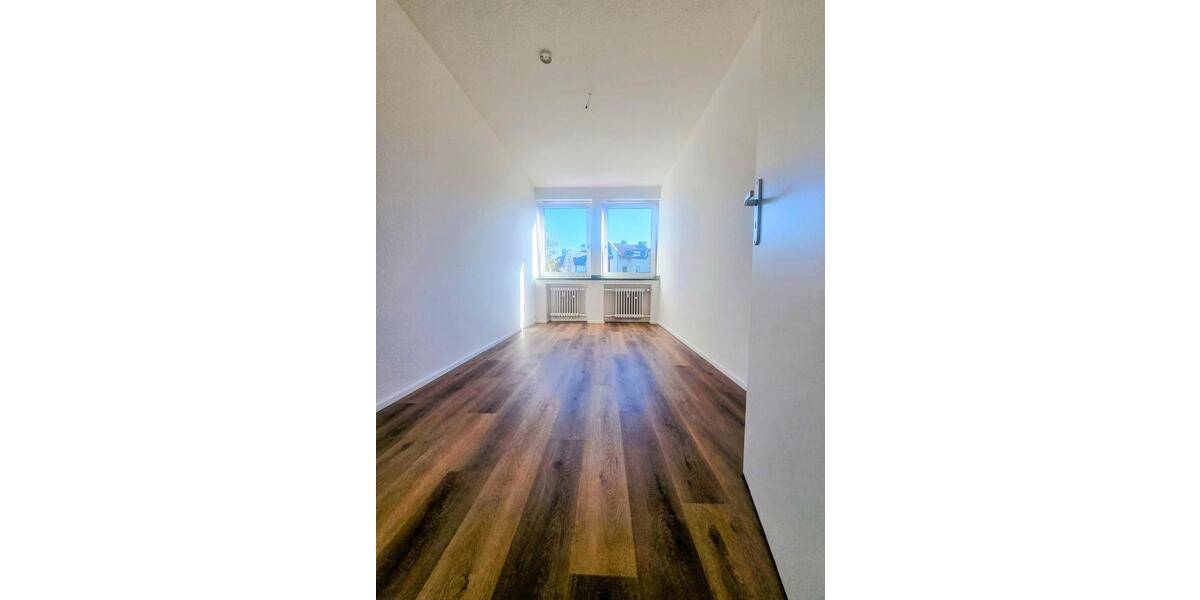 Etagenwohnung Mönchengladbach Süd - 3 Zimmer, 72 m&sup2;, 145.000&euro; | Angebot:26675334