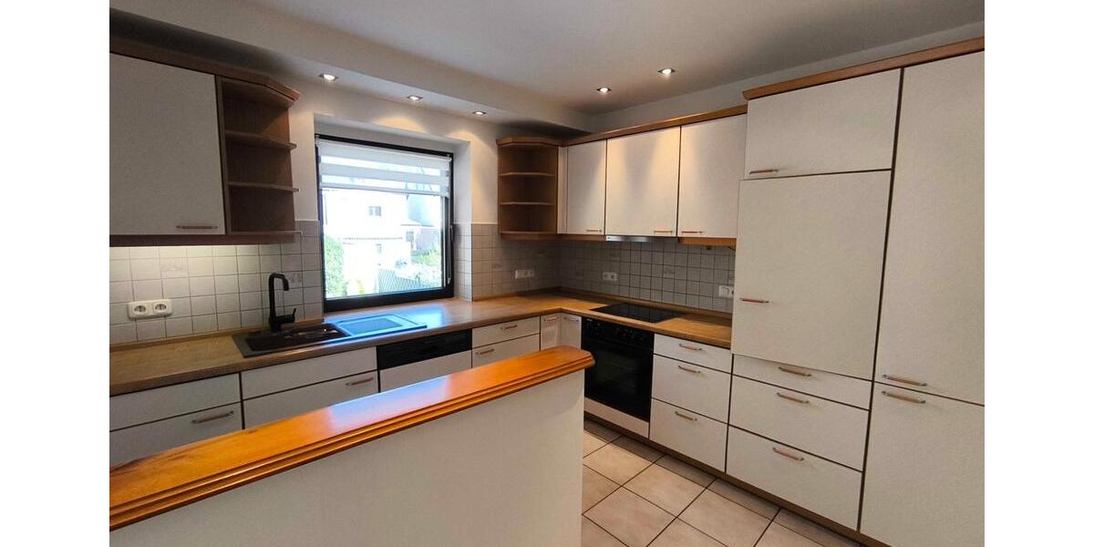 Dachgeschoßwohnung Nettetal - 3 Zimmer, 89 m&sup2;, 875&euro; | Angebot:26021734