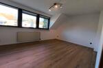 Dachgeschoßwohnung Nettetal - 3 Zimmer, 89 m&sup2;, 875&euro; | Angebot:26021734