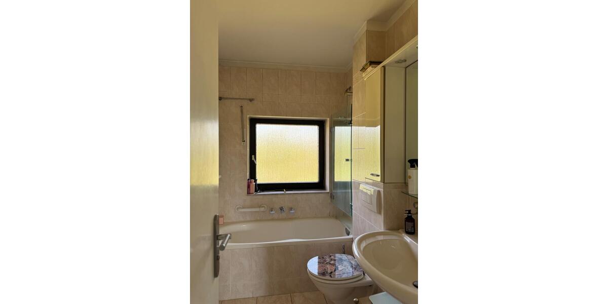 Reihenhaus Viersen Hülsdonk - 4 Zimmer, 97 m&sup2;, 319.000&euro; | Angebot:26058572