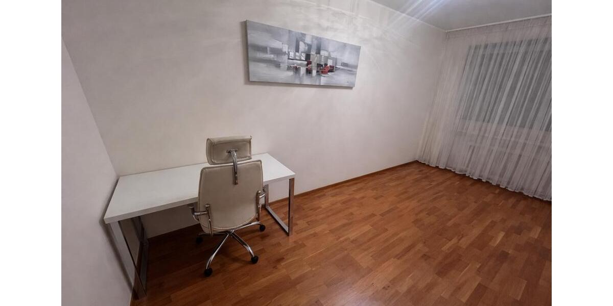 Etagenwohnung Düsseldorf Stadtbezirk 7 - 3 Zimmer, 80 m&sup2;, 1.800&euro; | Angebot:26680693