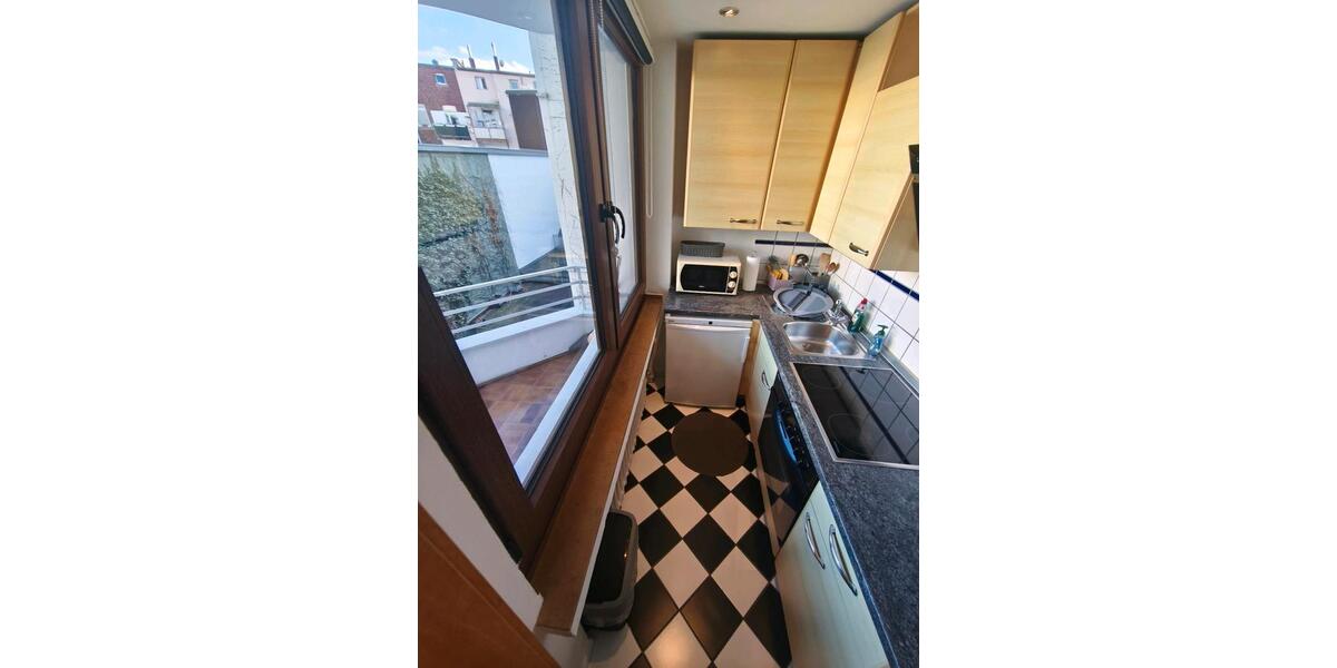 Etagenwohnung Düsseldorf Pempelfort - 1 Zimmer, 36 m&sup2;, 1.200&euro; | Angebot:25047333