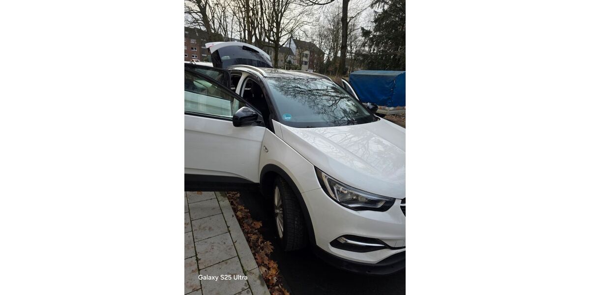 Opel Grandland (X) 190.000 km 9.000 &euro; MÖNCHENGLADBACH 41239