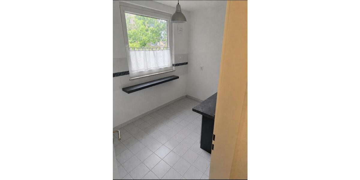 Etagenwohnung Neuss Erfttal - 2 Zimmer, 65 m&sup2;, 900&euro; | Angebot:26640724
