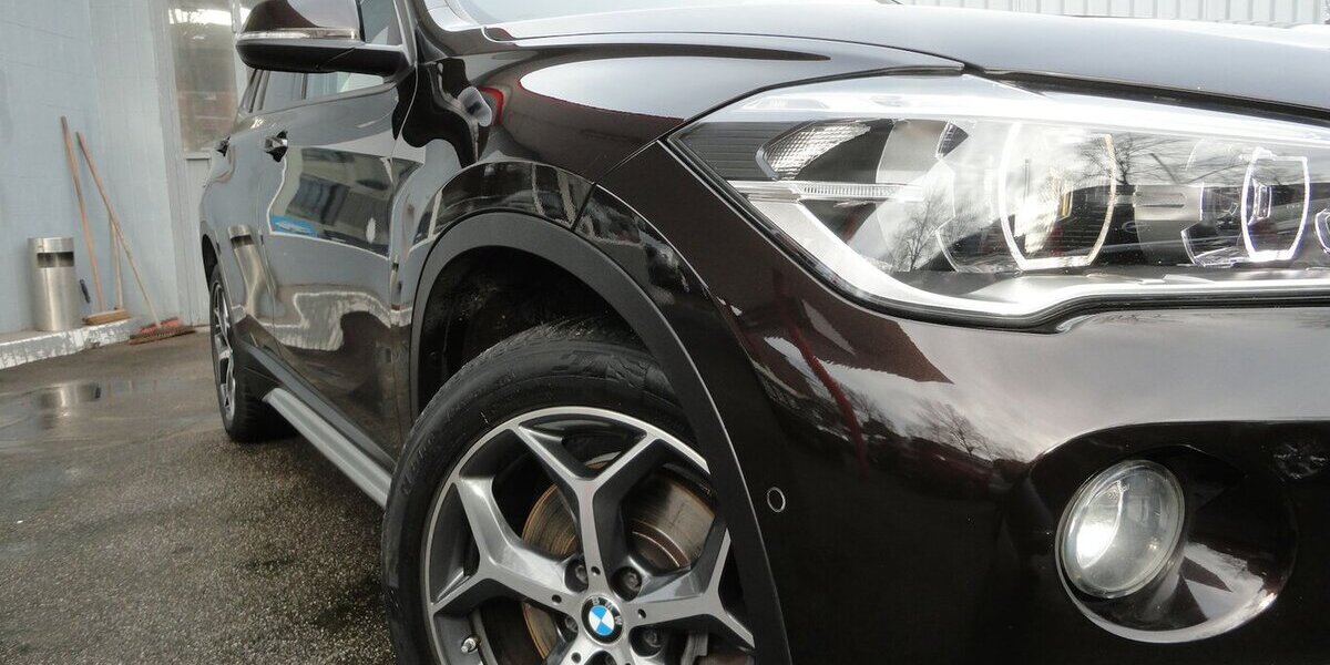 BMW X1 20 d xLine 4x4 Autom Navi Leder SHZ PDC LED 208.000 km 14.999 &euro; Neuss 41462