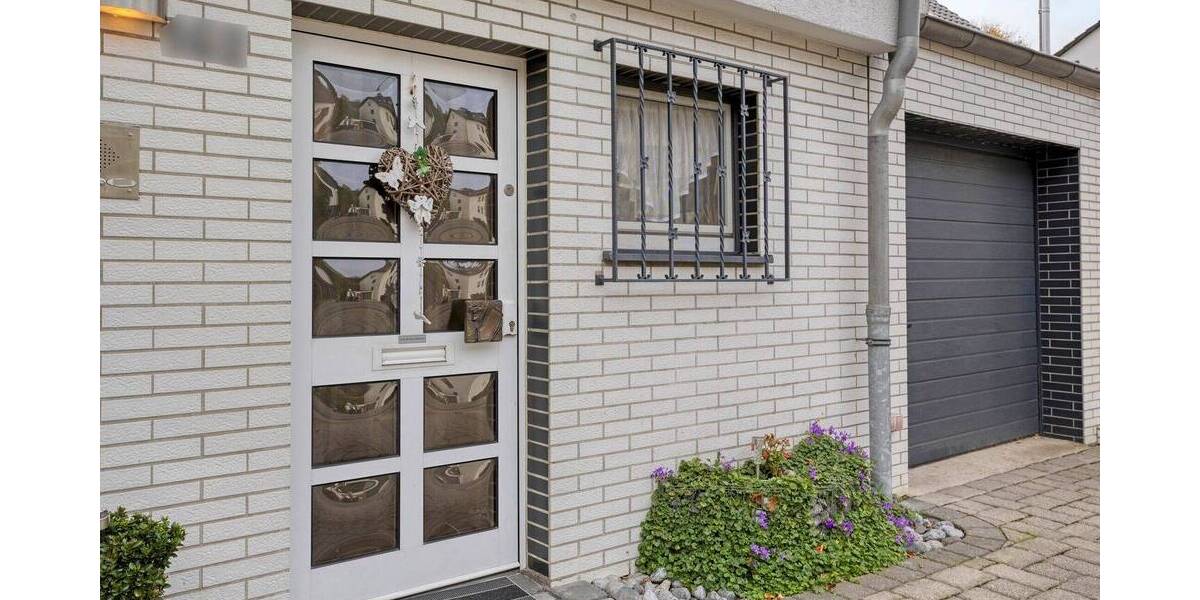 Reihenendhaus Mülheim an der Ruhr Mitte-Ost - 7 Zimmer, 184 m&sup2;, 559.000&euro; | Angebot:25799172