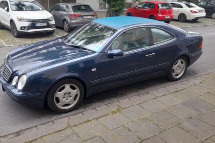 Mercedes-Benz CLK 230 175.630 km 2.690 &euro; Duisburg 47057