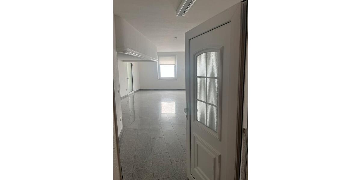 Gewerbeobjekt Mönchengladbach Süd - 2.000&euro; | Angebot:25084243