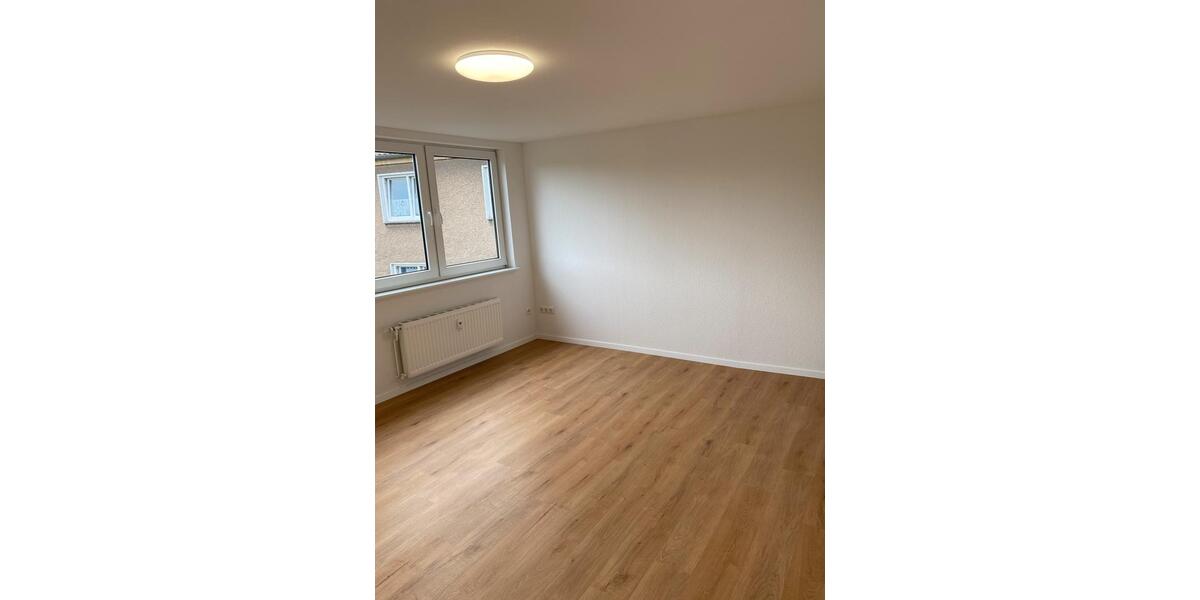 Dachgeschoßwohnung Duisburg Angerhausen - 2.5 Zimmer, 58 m&sup2;, 410&euro; | Angebot:26619998