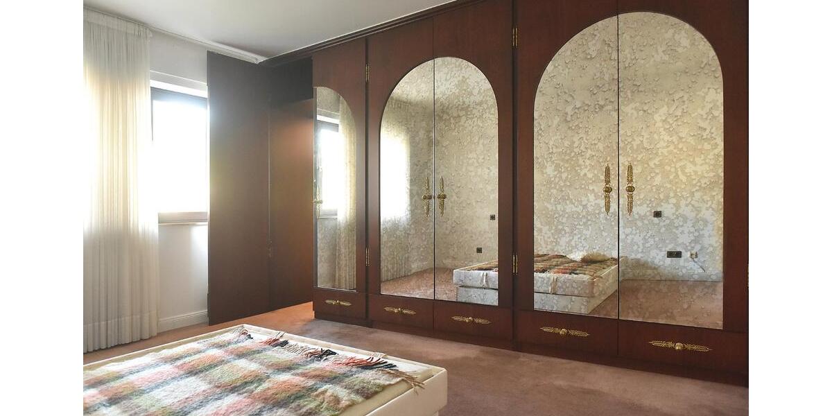 Bungalow Mönchengladbach Süd - 4 Zimmer, 175 m&sup2;, 449.000&euro; | Angebot:25887258