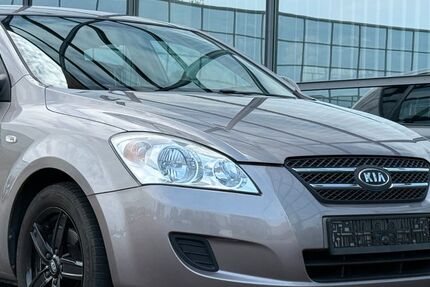 Kia ceed / Ceed 174.444 km 3.490 &euro; Mönchengladbach 41068