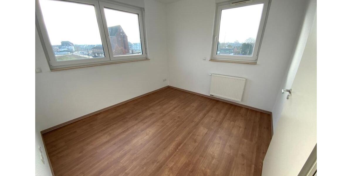 Dachgeschoßwohnung Meerbusch - 3 Zimmer, 111 m&sup2;, 1.589&euro; | Angebot:25307483