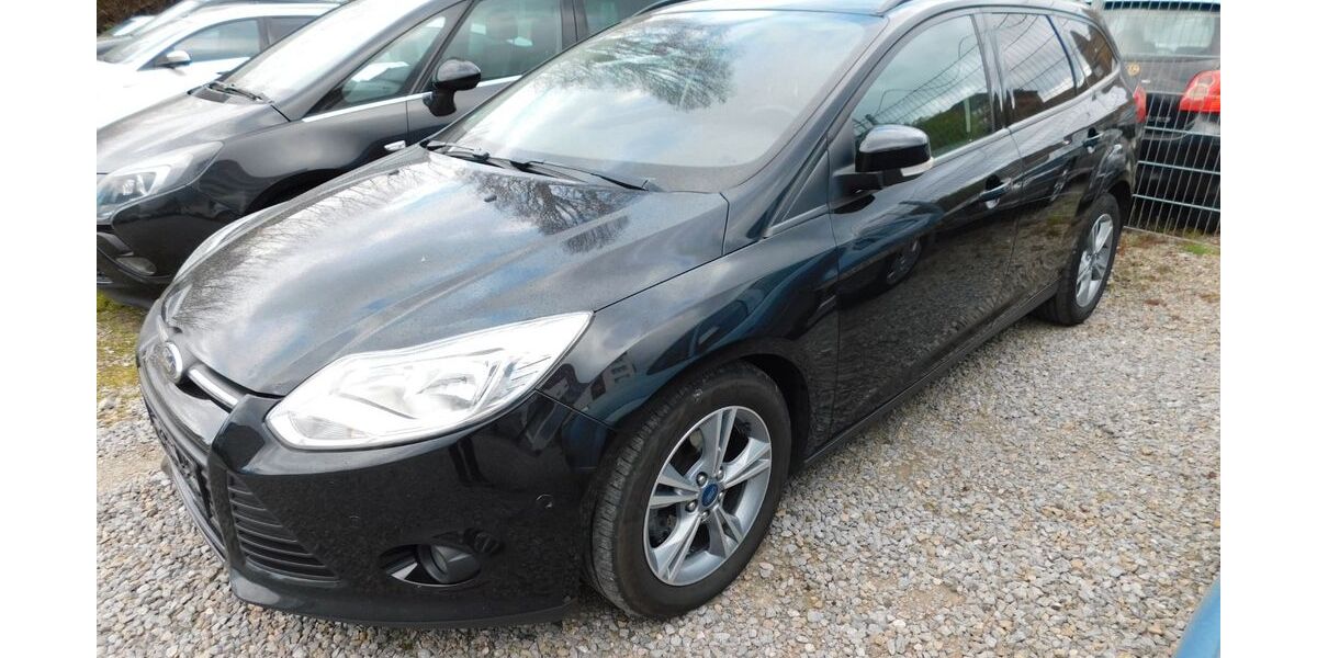 Ford Focus 302.678 km 2.699 &euro; Mülheim 45473
