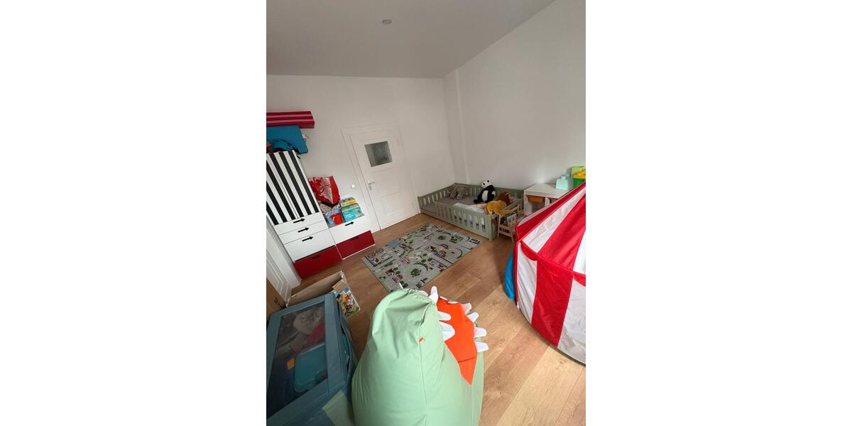 Etagenwohnung Mönchengladbach Nord - 5 Zimmer, 145 m&sup2;, 1.800&euro; | Angebot:26110144