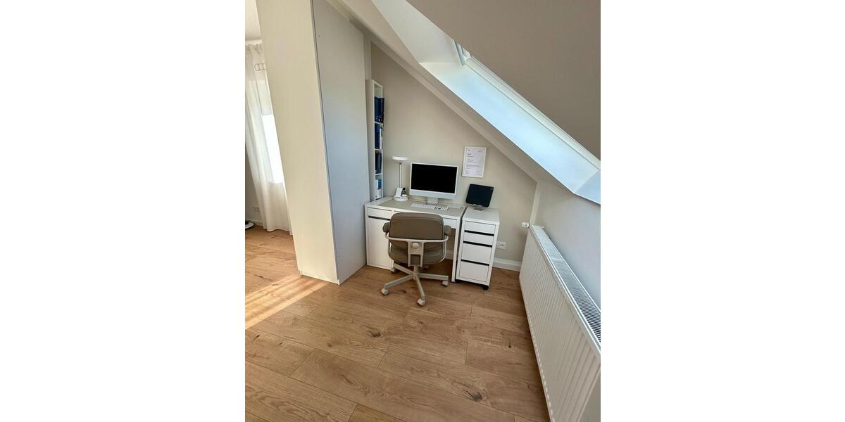Dachgeschoßwohnung Mönchengladbach West - 2 Zimmer, 70 m&sup2;, 690&euro; | Angebot:26688502