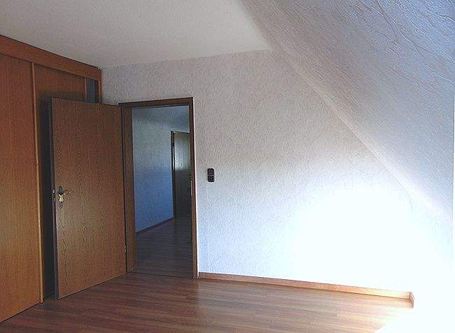 Einfamilienhaus Bedburg Königshoven - 4 Zimmer, 141 m&sup2;, 288.000&euro; | Angebot:25666553