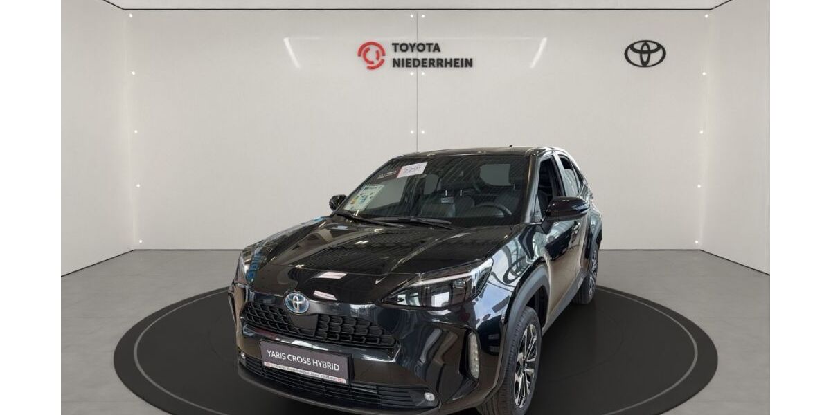 Toyota Yaris Cross 6.732 km 25.485 &euro; Krefeld 47809