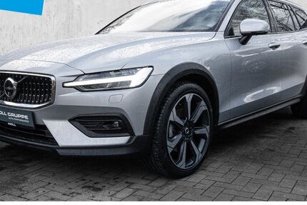 Volvo V60 Cross Country 17.527 km 37.980 &euro; Düsseldorf 40474