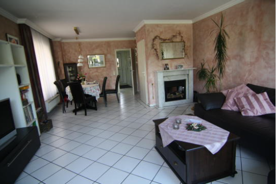 Doppelhaushälfte Neuss Grefrath - 6 Zimmer, 136 m&sup2;, 1.600&euro; | Angebot:25899439