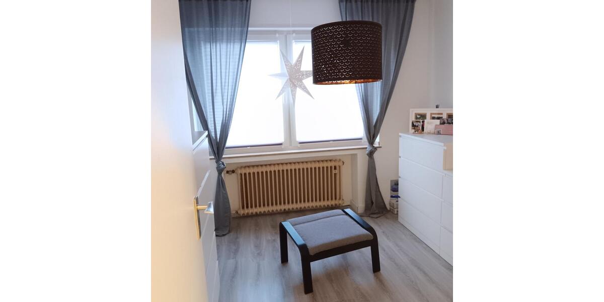 Etagenwohnung Mönchengladbach - 4 Zimmer, 89 m&sup2;, 850&euro; | Angebot:25805572