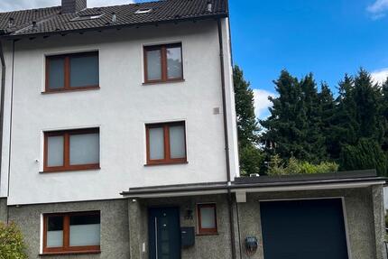 Haus Mülheim an der Ruhr Mellinghofen - 8 Zimmer, 248 m&sup2;, 715.000&euro; | Angebot:26407630
