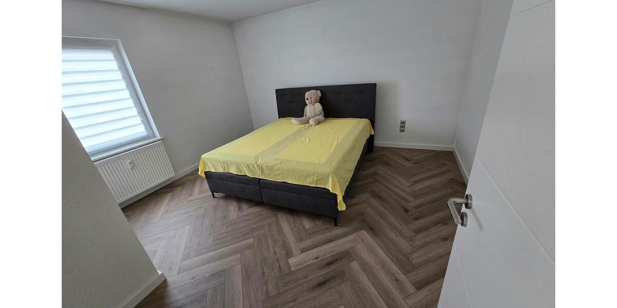 Etagenwohnung Krefeld Dießem - 4 Zimmer, 84 m&sup2;, 1.100&euro; | Angebot:27625920