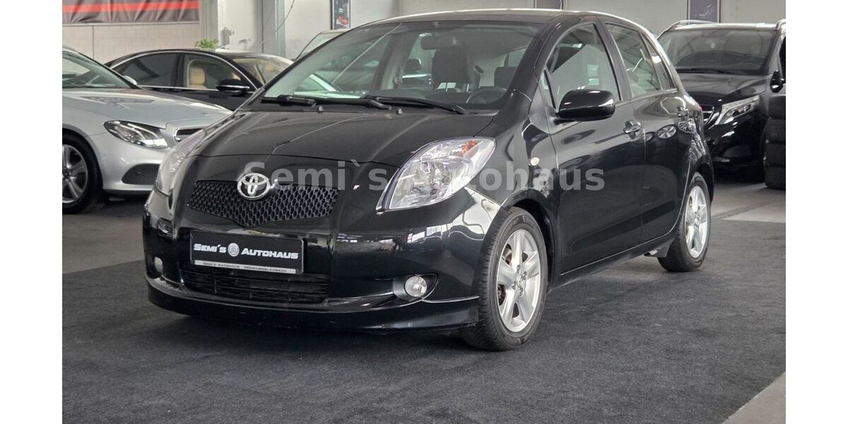 Toyota Yaris 130.885 km 4.750 &euro; Mönchengladbach 41238