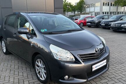 Toyota Verso 182.000 km 6.900 &euro; Dormagen 41540