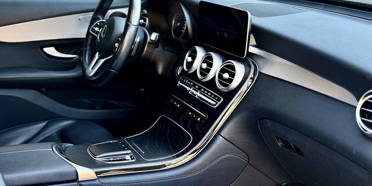 Mercedes-Benz GLC 220 d 4Matic / 1.Hd / MBUX / Kamera / Leder 99.000 km 32.490 &euro; Mönchengladbach 41066