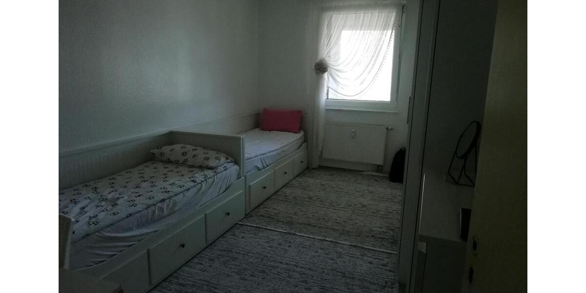 Etagenwohnung Duisburg Duisburg-Mitte - 3 Zimmer, 101 m&sup2;, 1.050&euro; | Angebot:26020325