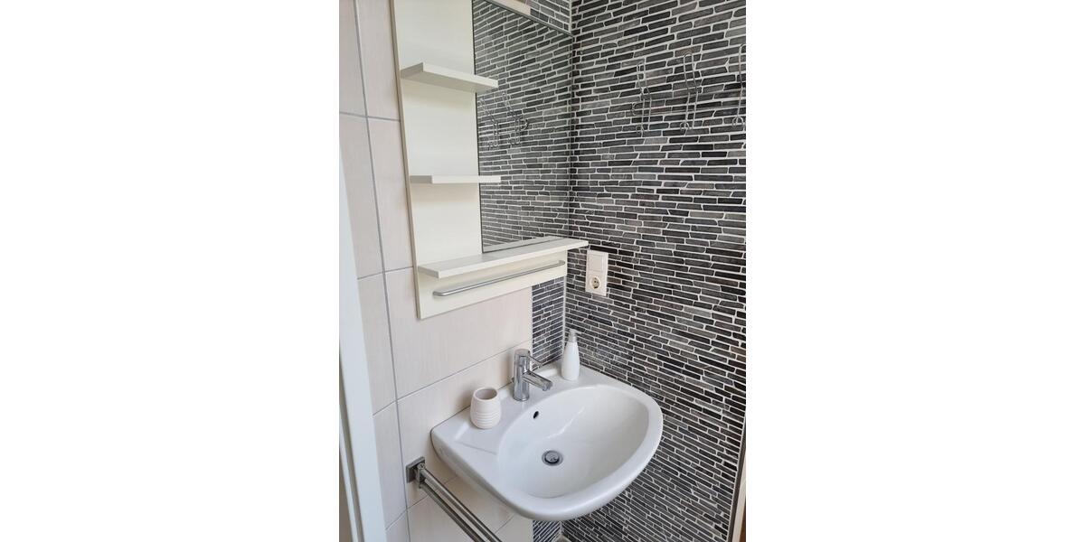 Erdgeschoßwohnung Krefeld - 2 Zimmer, 53 m&sup2;, 526&euro; | Angebot:25858787