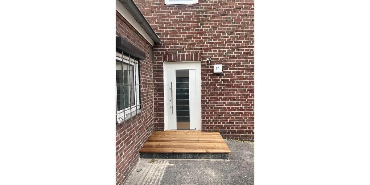 Einfamilienhaus Brüggen - 9 Zimmer, 200 m&sup2;, 450.000&euro; | Angebot:23836303