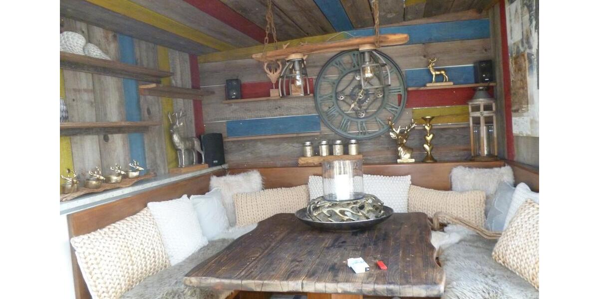 Etagenwohnung Mönchengladbach Ost - 2 Zimmer, 170 m&sup2;, 1.200&euro; | Angebot:24849031