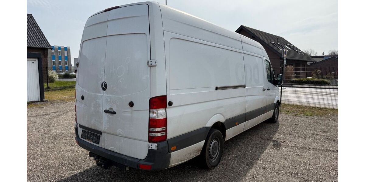 Mercedes-Benz Sprinter 263.500 km 8.800 &euro; kaldenkirchen 41334