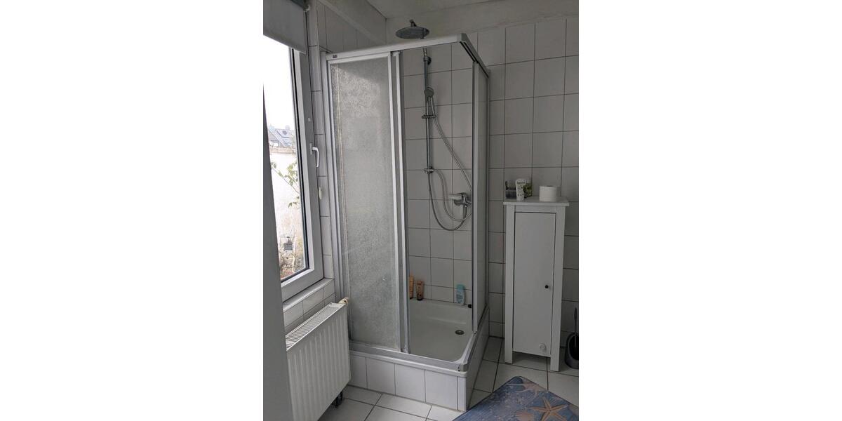 Reihenhaus Mönchengladbach Süd - 7 Zimmer, 182 m&sup2;, 370.000&euro; | Angebot:24681010