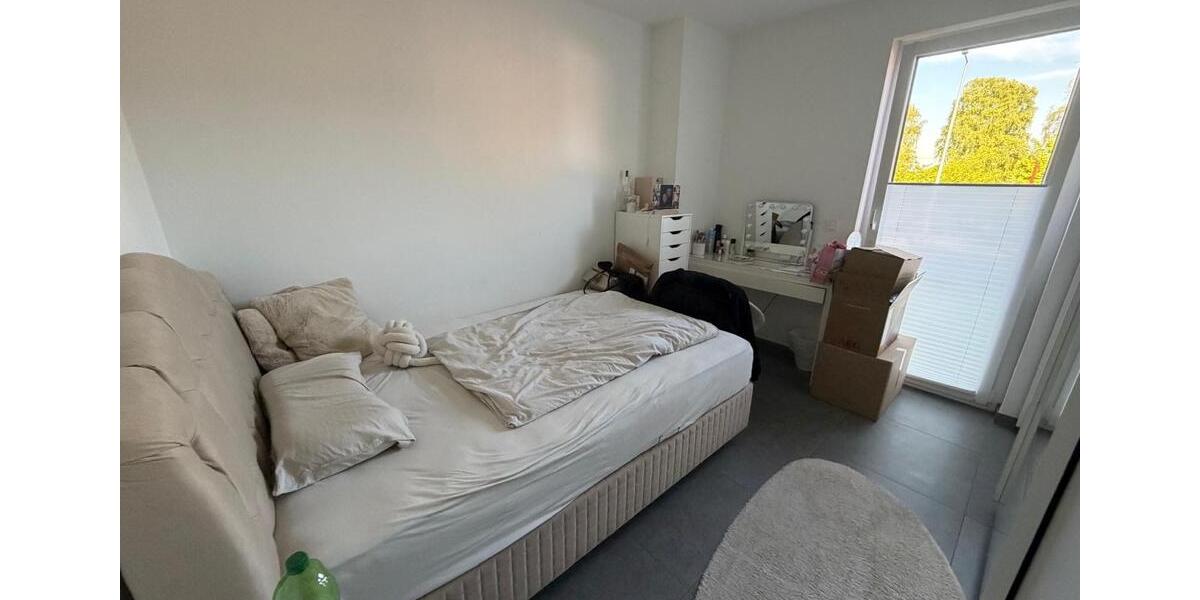 Etagenwohnung Mönchengladbach Nord - 3 Zimmer, 88 m&sup2;, 1.400&euro; | Angebot:26647361