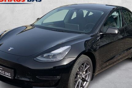 Tesla Model 3 127.987 km 28.950 &euro; Kaarst 41564