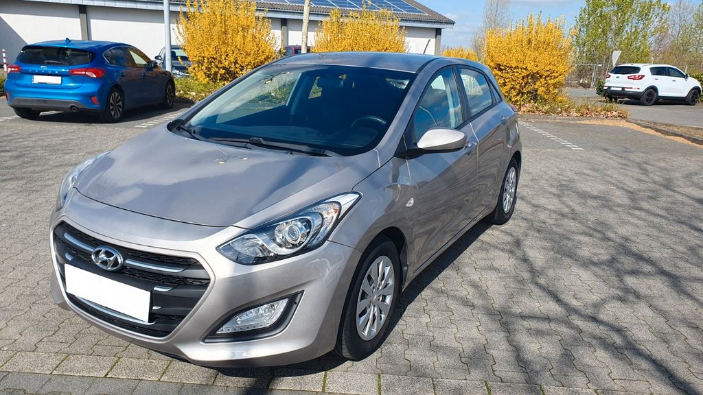 Hyundai i30 80.000 km 7.700 &euro; Tönisvorst 47918