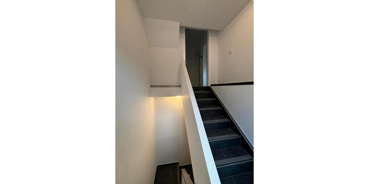 Dachgeschoßwohnung Mönchengladbach Süd - 2.5 Zimmer, 74 m&sup2;, 820&euro; | Angebot:26660538