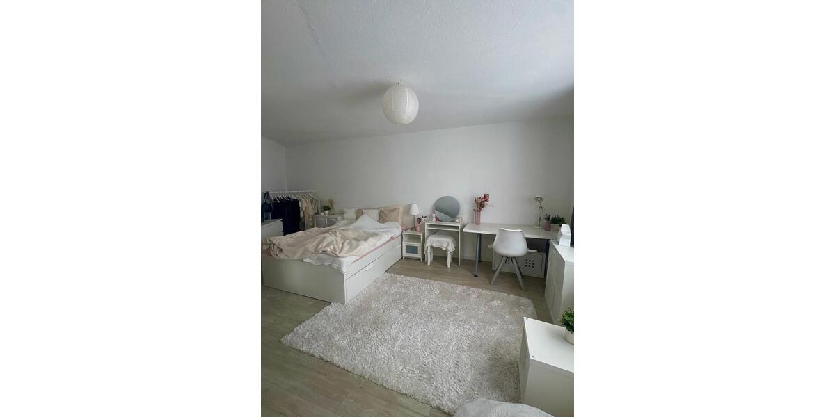 Erdgeschoßwohnung Düsseldorf Heerdt - 2 Zimmer, 70 m&sup2;, 1.100&euro; | Angebot:26567448