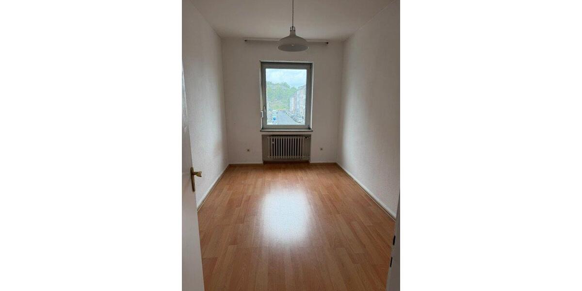 Terrassenwohnung Mönchengladbach Ost - 4 Zimmer, 85 m&sup2;, 390&euro; | Angebot:26001801