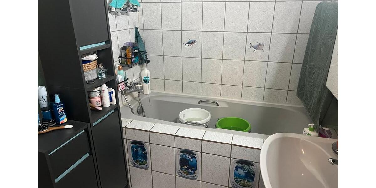 Etagenwohnung Krefeld Benrad - 3 Zimmer, 74 m&sup2;, 720&euro; | Angebot:25869925