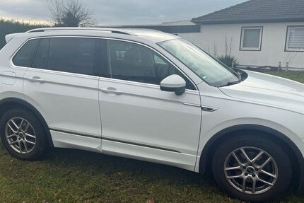 VW Tiguan 146.250 km 15.990 &euro; Mönchengladbach 41236
