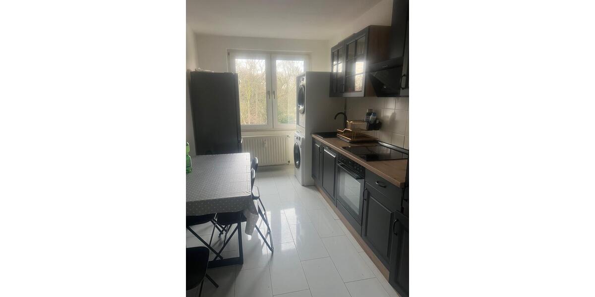 Etagenwohnung Duisburg Mittelmeiderich - 3 Zimmer, 75 m&sup2;, 560&euro; | Angebot:25612786