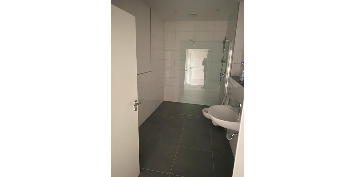 Erdgeschoßwohnung Erkelenz - 2 Zimmer, 70 m&sup2;, 1.100&euro; | Angebot:25653936