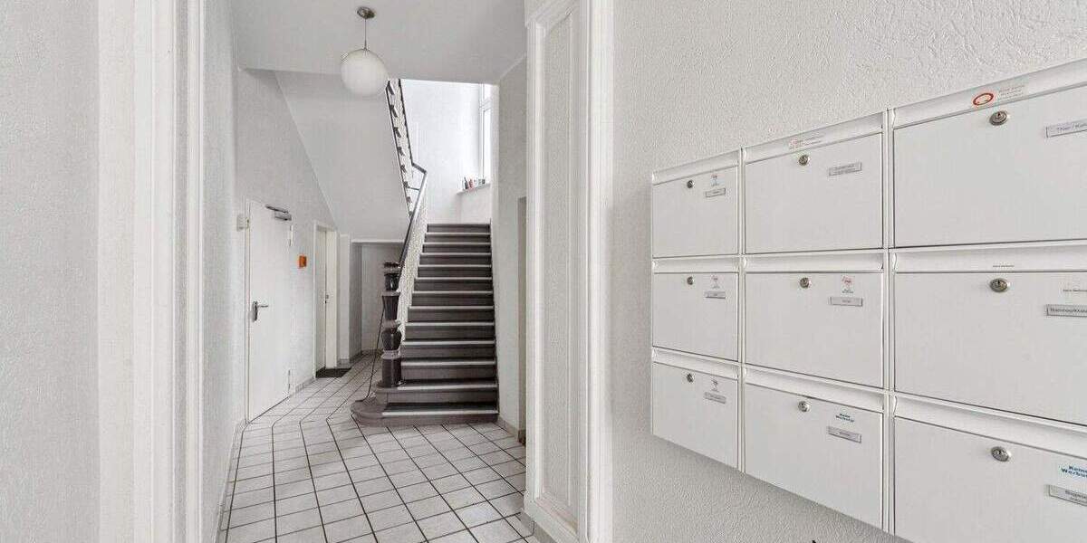 Etagenwohnung Düsseldorf Oberbilk - 2 Zimmer, 38 m&sup2;, 215.000&euro; | Angebot:25687715